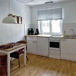 Stadt- Naturnah, Traumblick Und Balkon